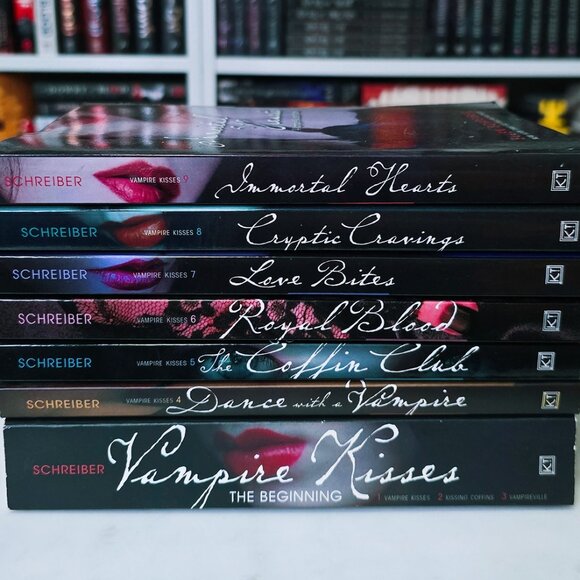 Indigo Other - The entire VAMPIRE KISSES Series - Ellen Schreiber (PAPERBACK)